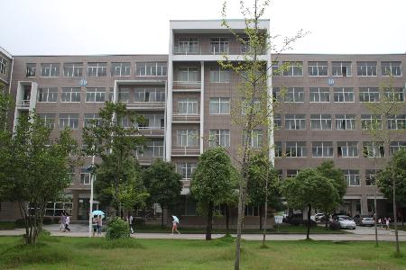 ok1133诸侯快讯网外语学院简介